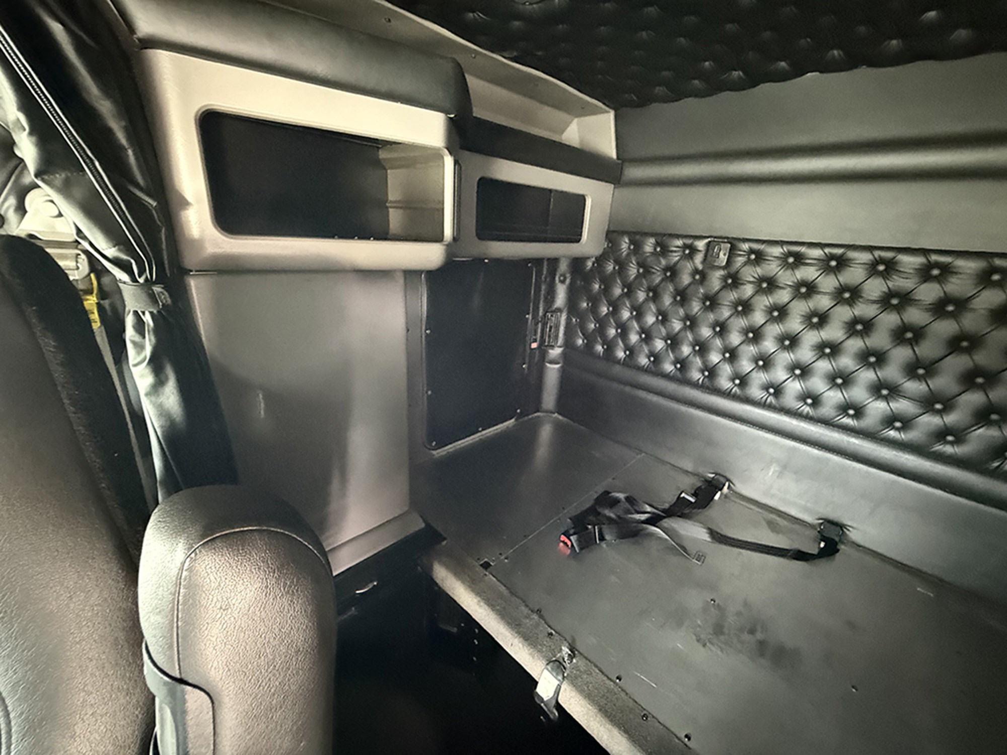 2022 Kenworth W9 Series 1784737237520 2022 Kenworth W9 Series 1784737237520