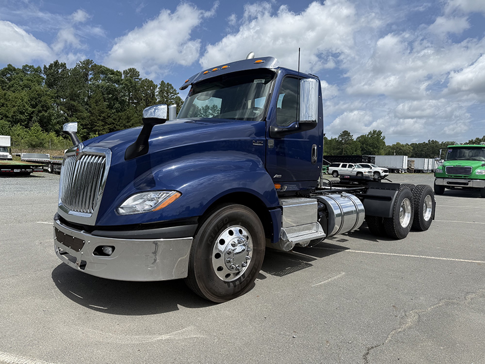2023 International LT62F 2023 International LT62F - image 1 of 6