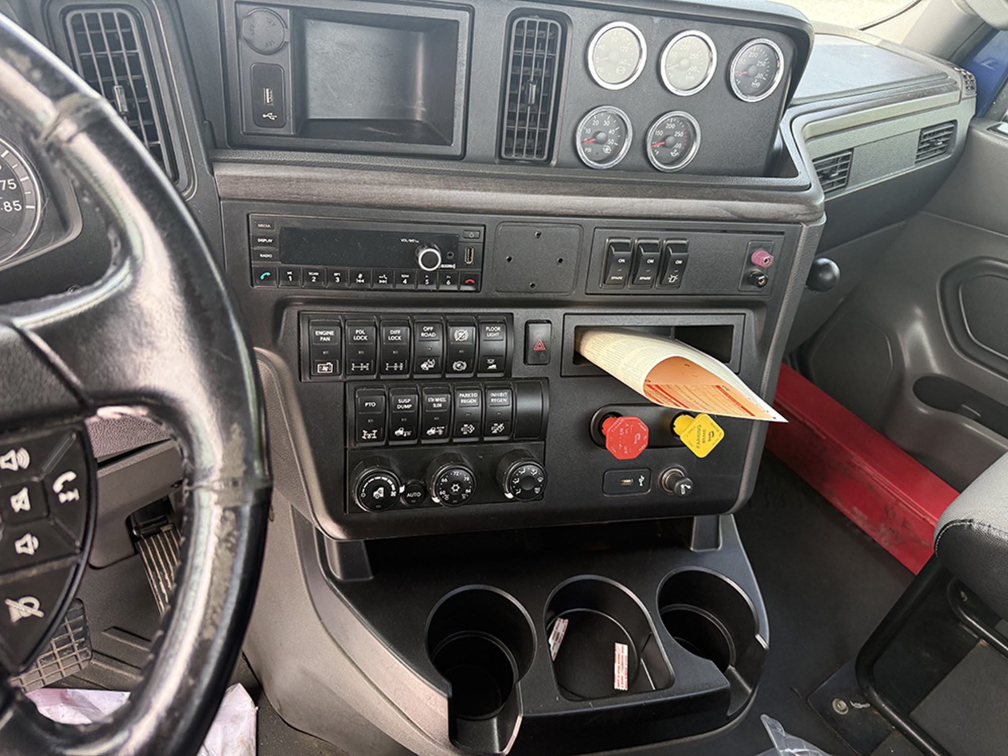 2023 International LT62F 1784737381711 2023 International LT62F 1784737381711