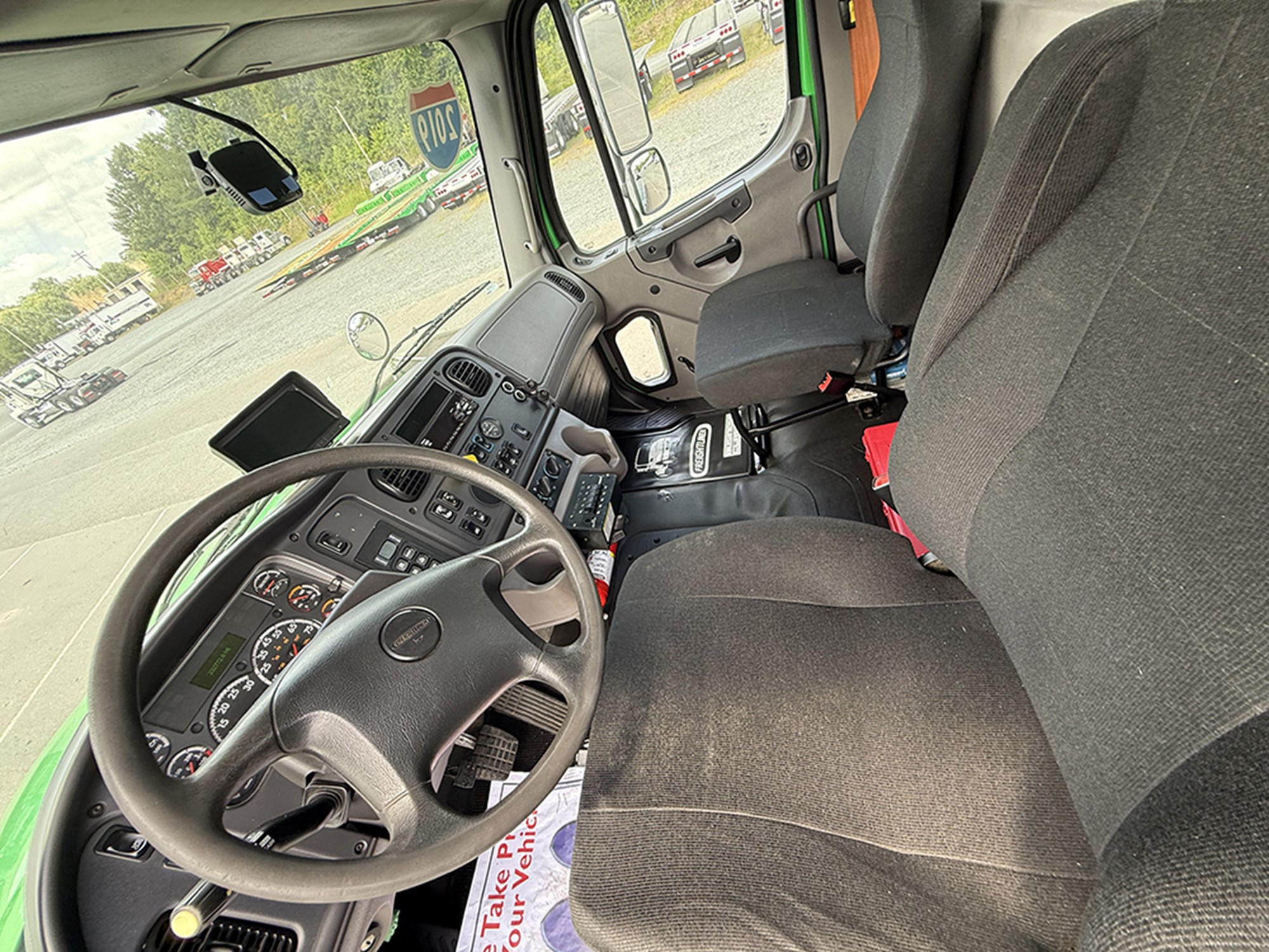 2019 Freightliner M2 1784737445457 2019 Freightliner M2 1784737445457