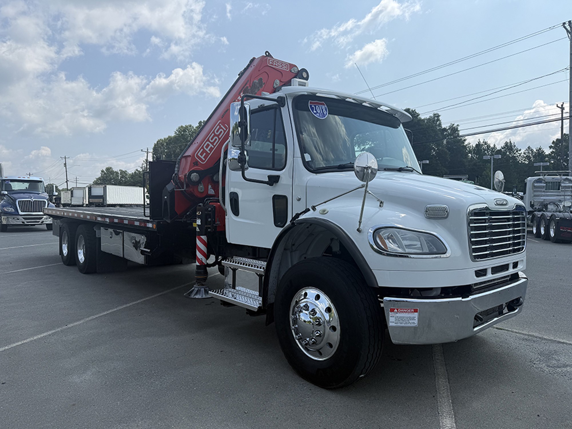 2018 Freightliner M2 2018 Freightliner M2 - image 2 of 6