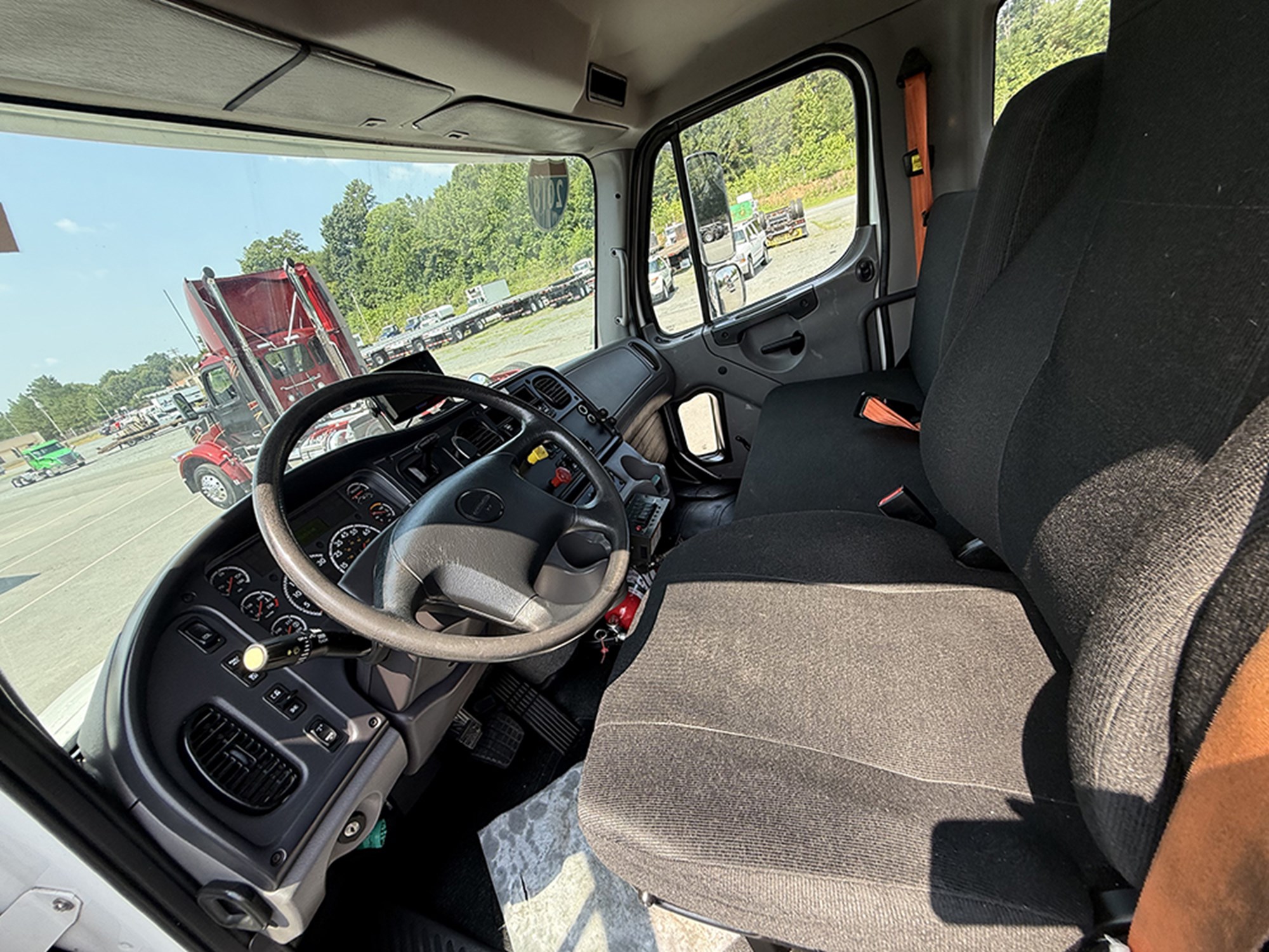 2018 Freightliner M2 1785341391492 2018 Freightliner M2 1785341391492