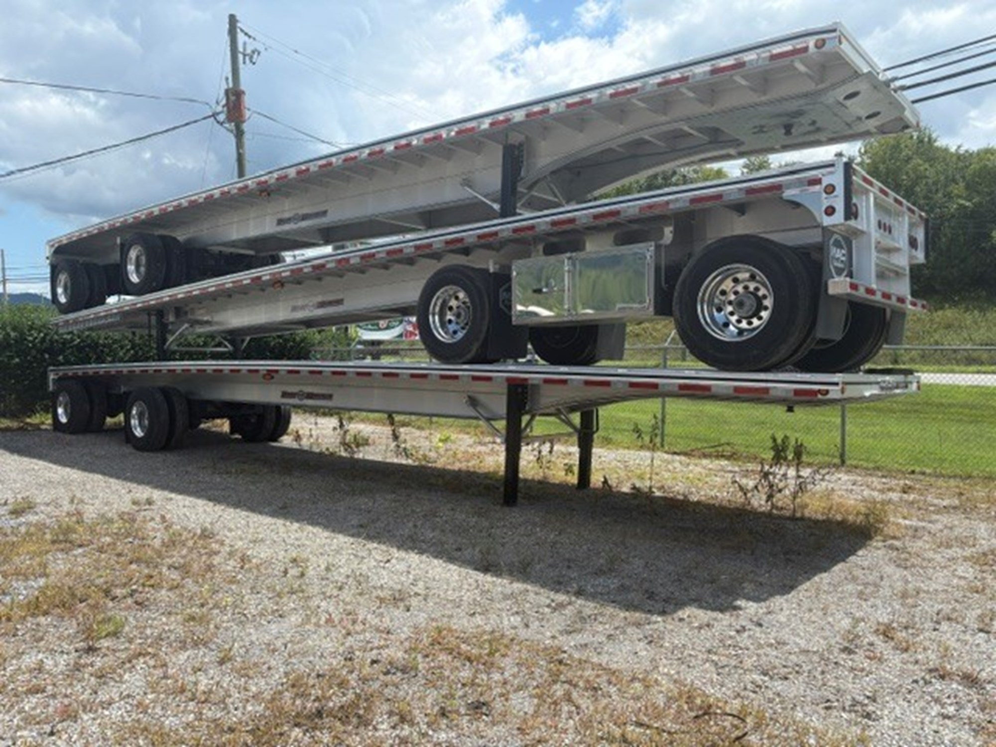 2024 Mac Trailer 48' FLATBED 2024 Mac Trailer 48' FLATBED - image 3 of 4