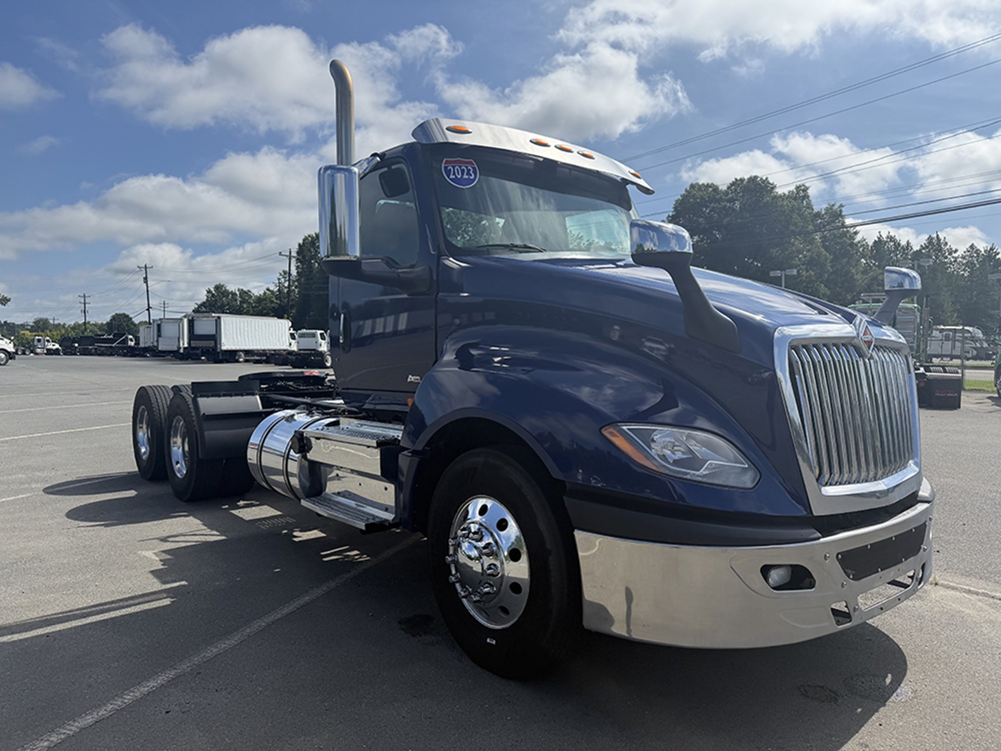 2023 International LT62F 2023 International LT62F - image 2 of 6