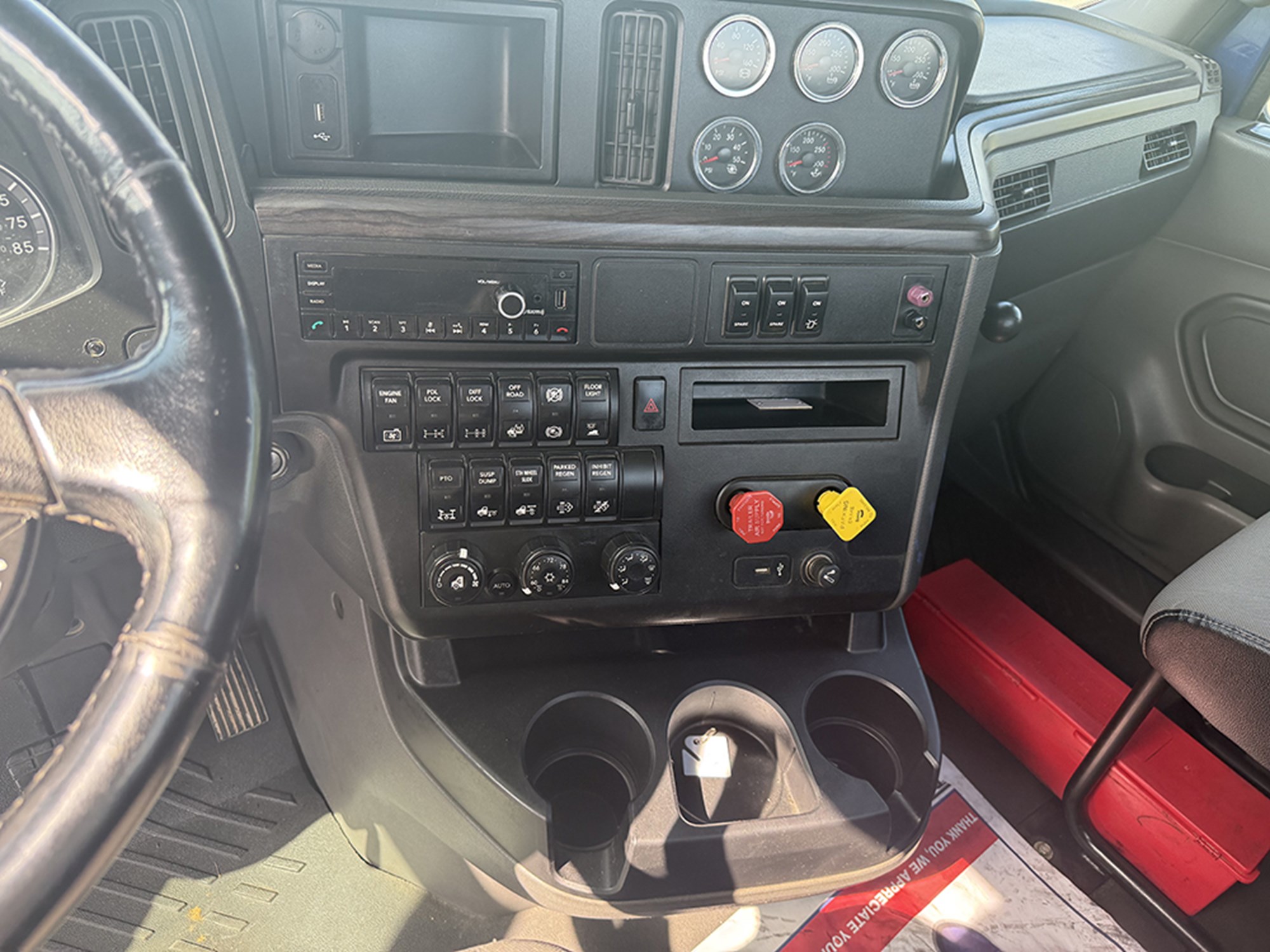 2023 International LT62F 1786114784636 2023 International LT62F 1786114784636