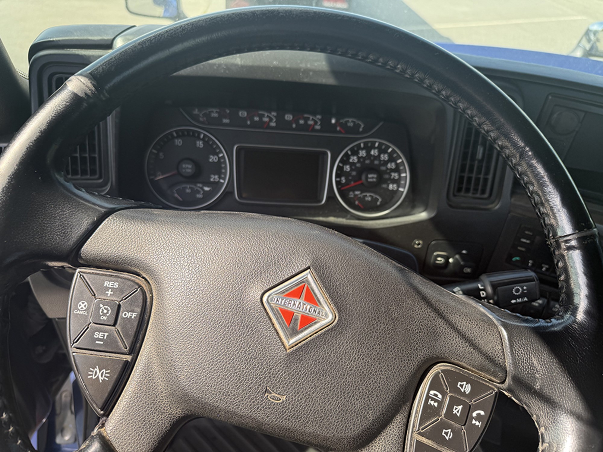 2023 International LT62F 1786114784855 2023 International LT62F 1786114784855