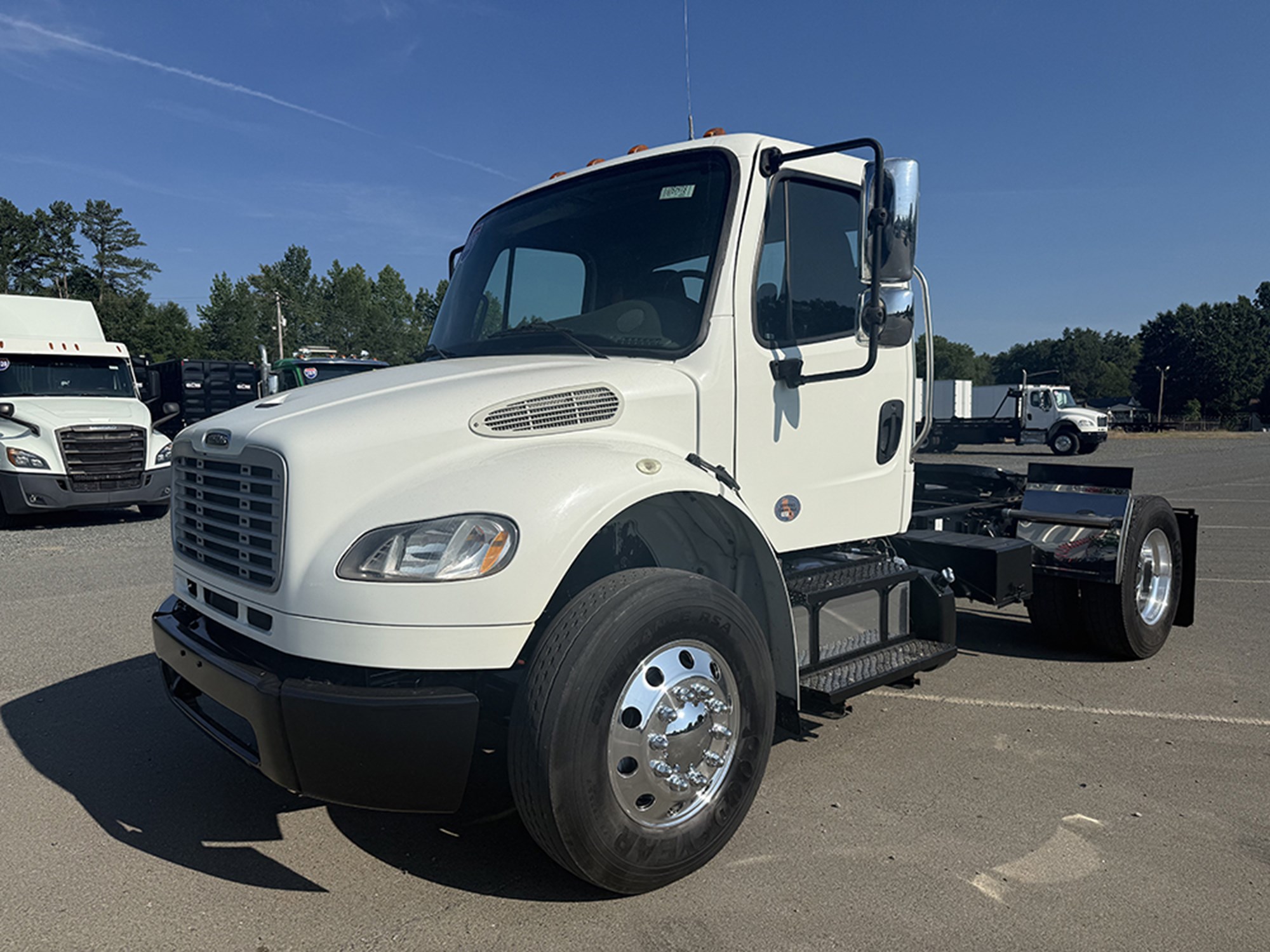 2019 Freightliner M2 2019 Freightliner M2 - image 1 of 6