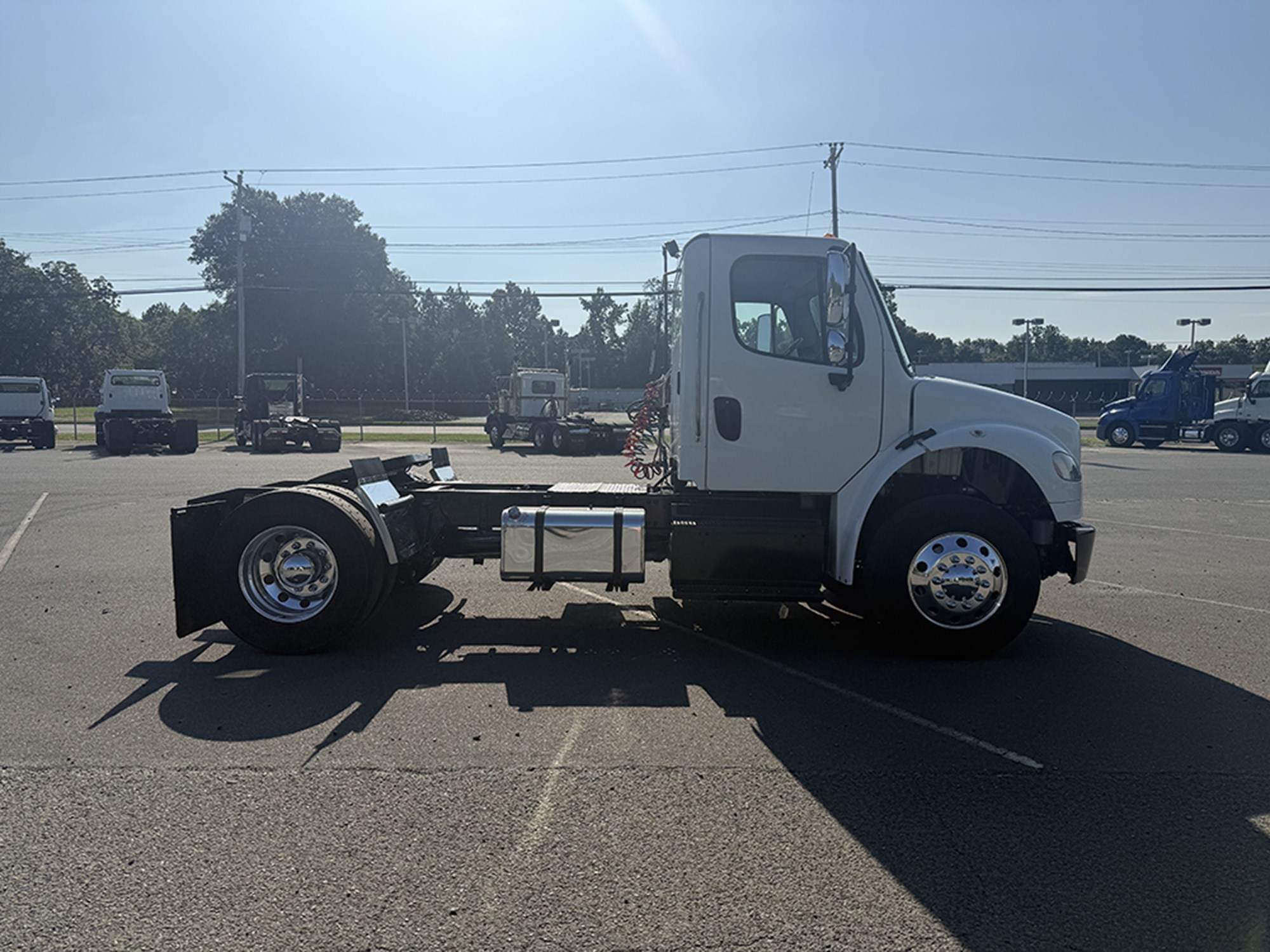 2019 Freightliner M2 2019 Freightliner M2 - image 3 of 6