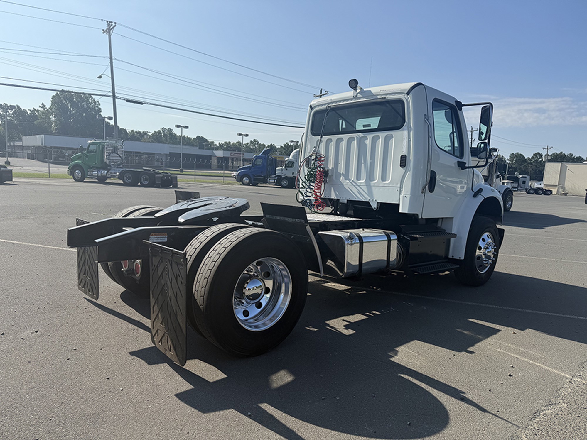 2019 Freightliner M2 2019 Freightliner M2 - image 4 of 6