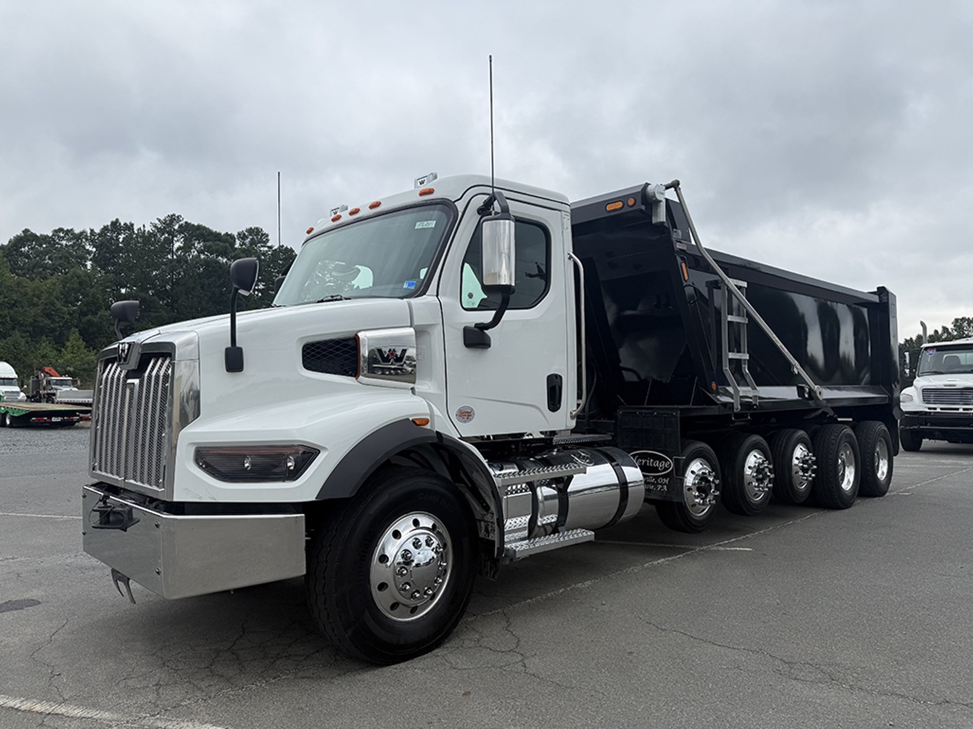 2025 Western Star 47X 2025 Western Star 47X - image 1 of 6