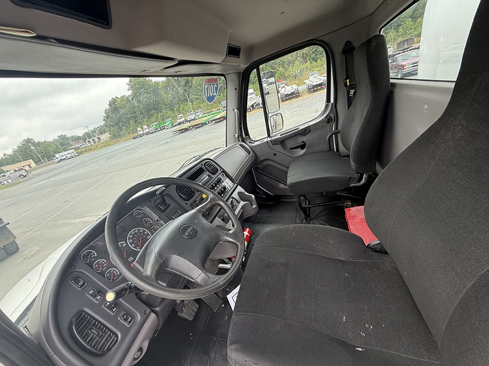 2017 Freightliner M2 1787842082566 2017 Freightliner M2 1787842082566