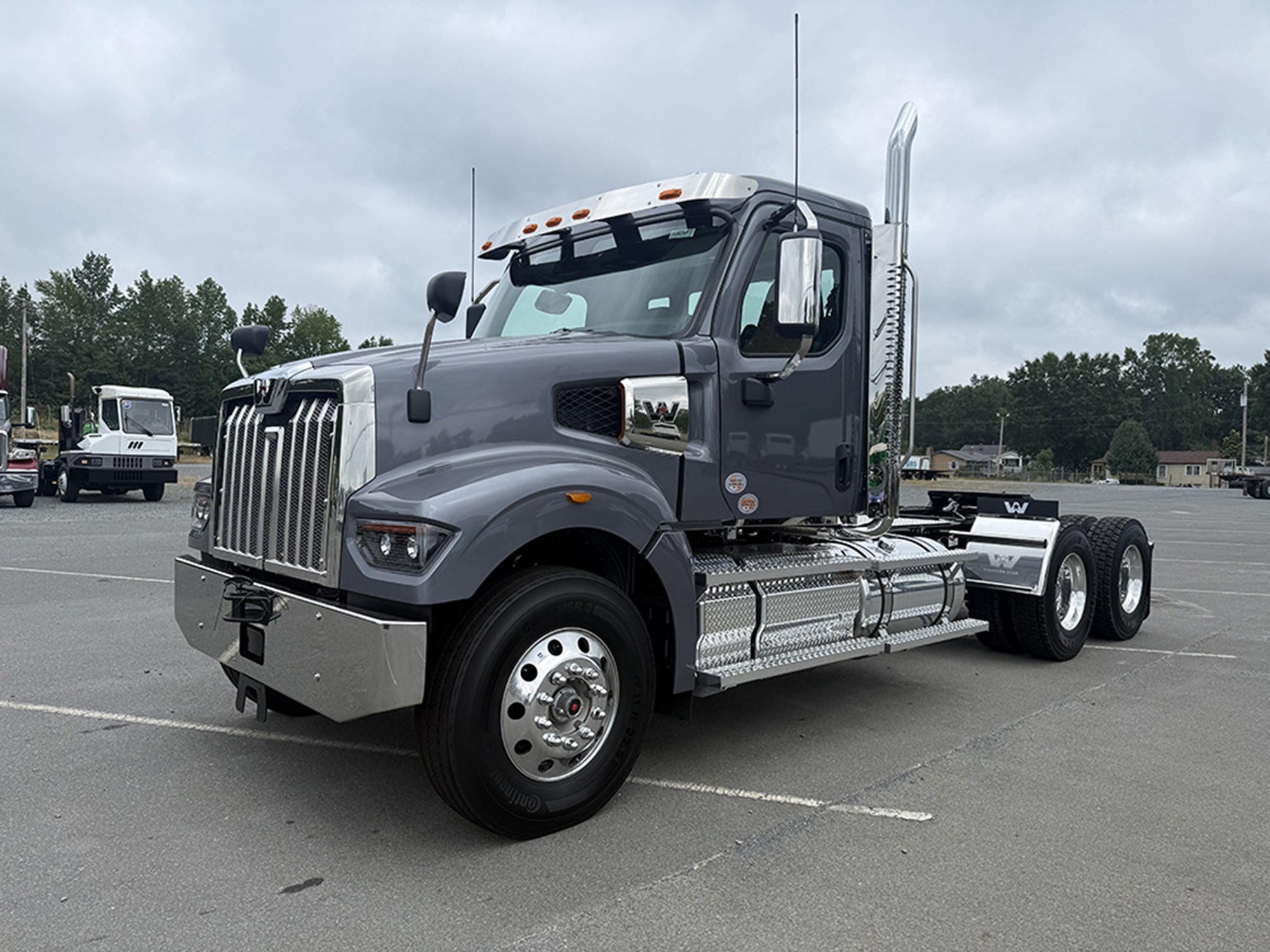 2027 Western Star 49X 2027 Western Star 49X - image 1 of 6