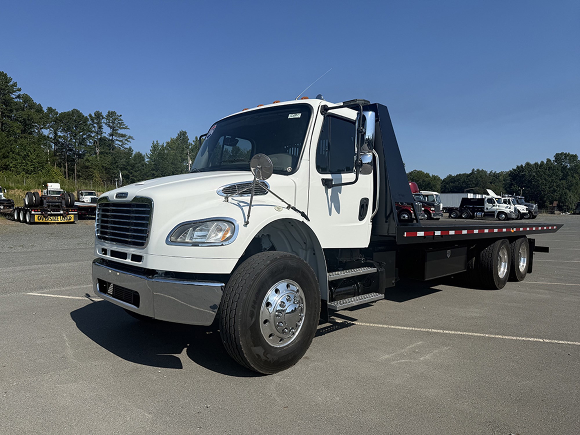 2016 Freightliner M2 106