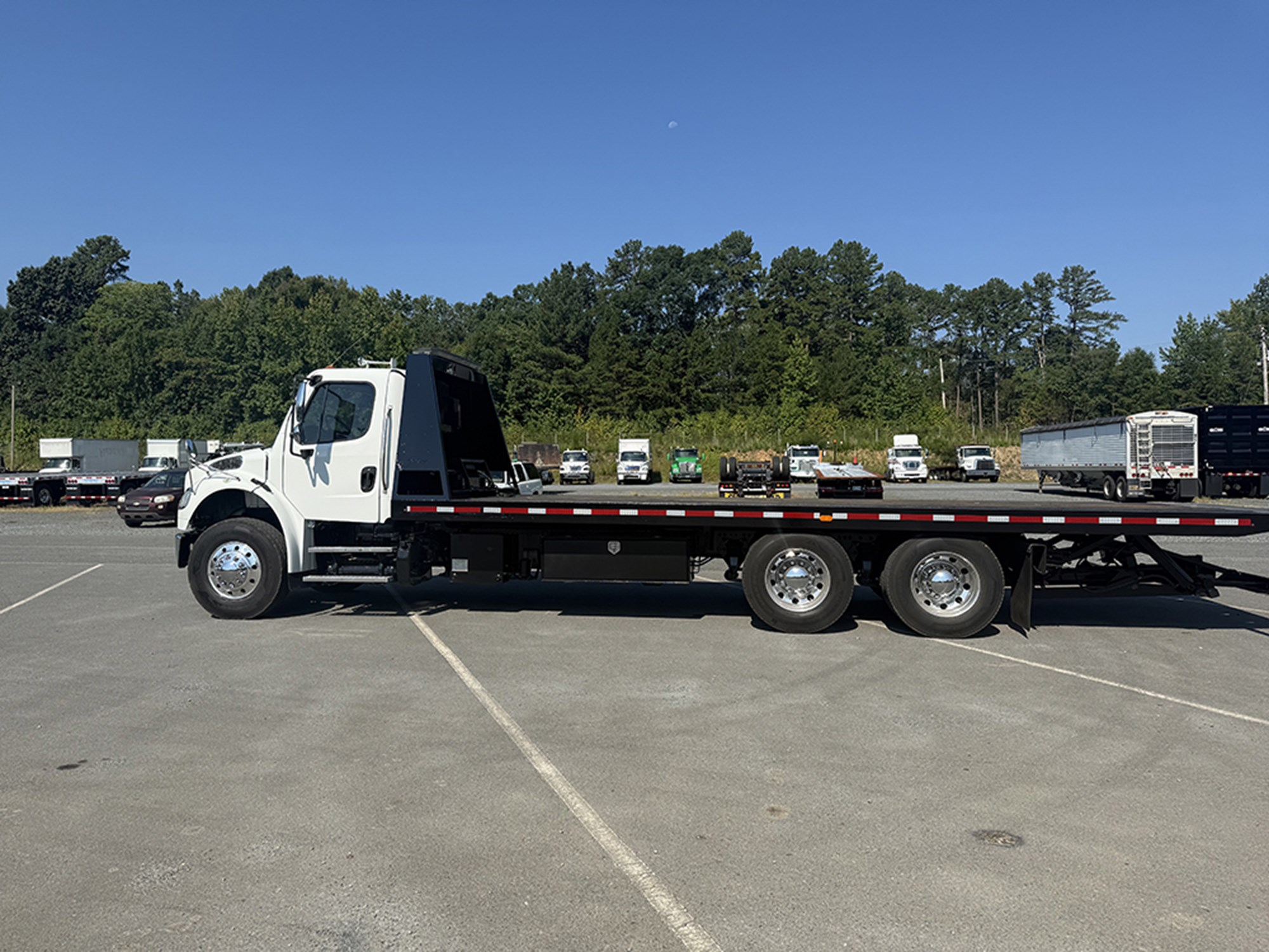 2016 Freightliner M2 106 1788360728797 2016 Freightliner M2 106 1788360728797