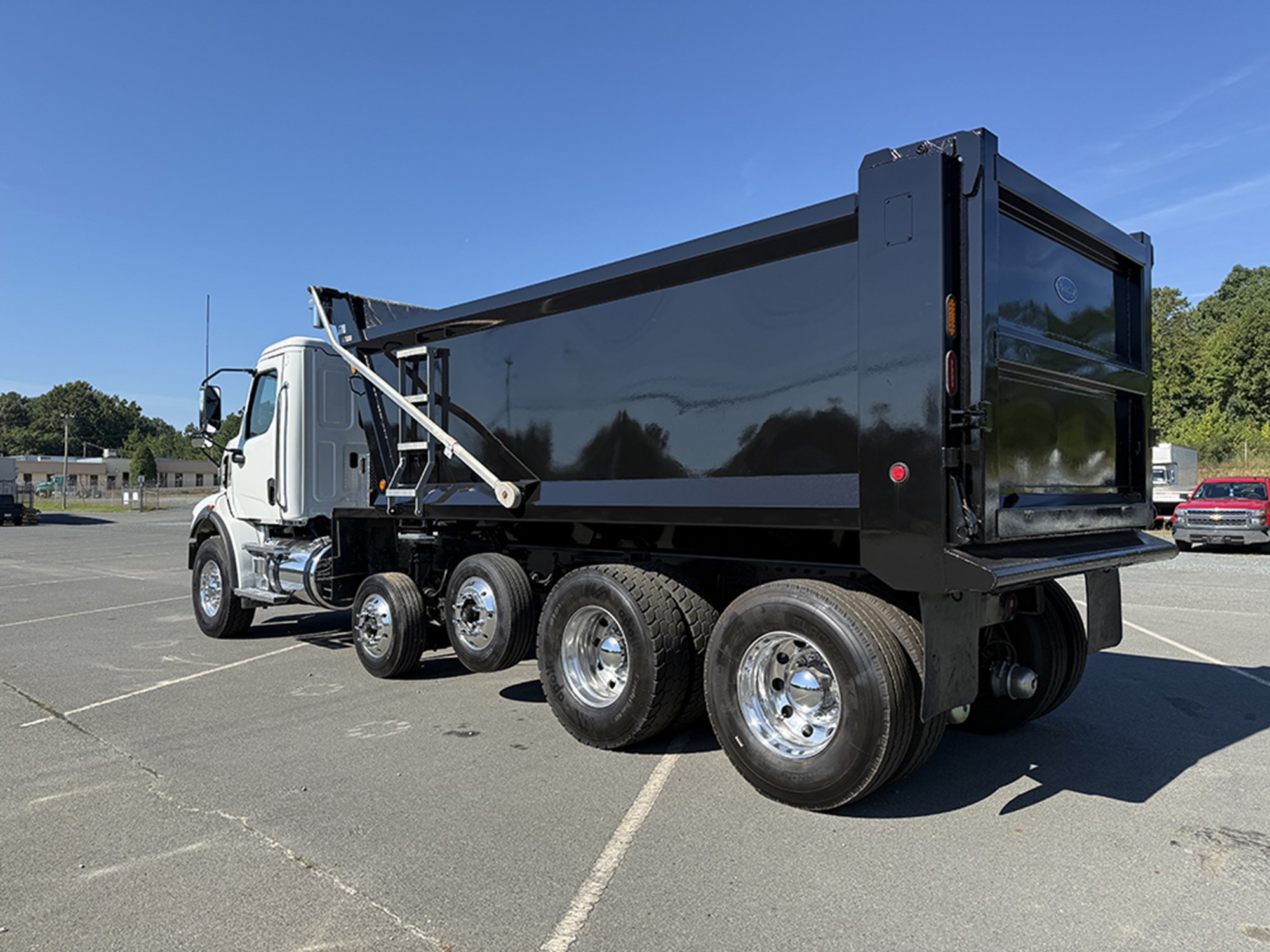 2024 Western Star 47X 2024 Western Star 47X - image 6 of 6