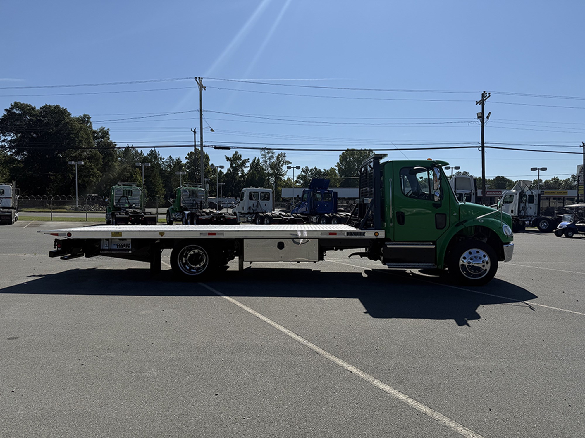 2021 Freightliner M2106 1788968339385 2021 Freightliner M2106 1788968339385