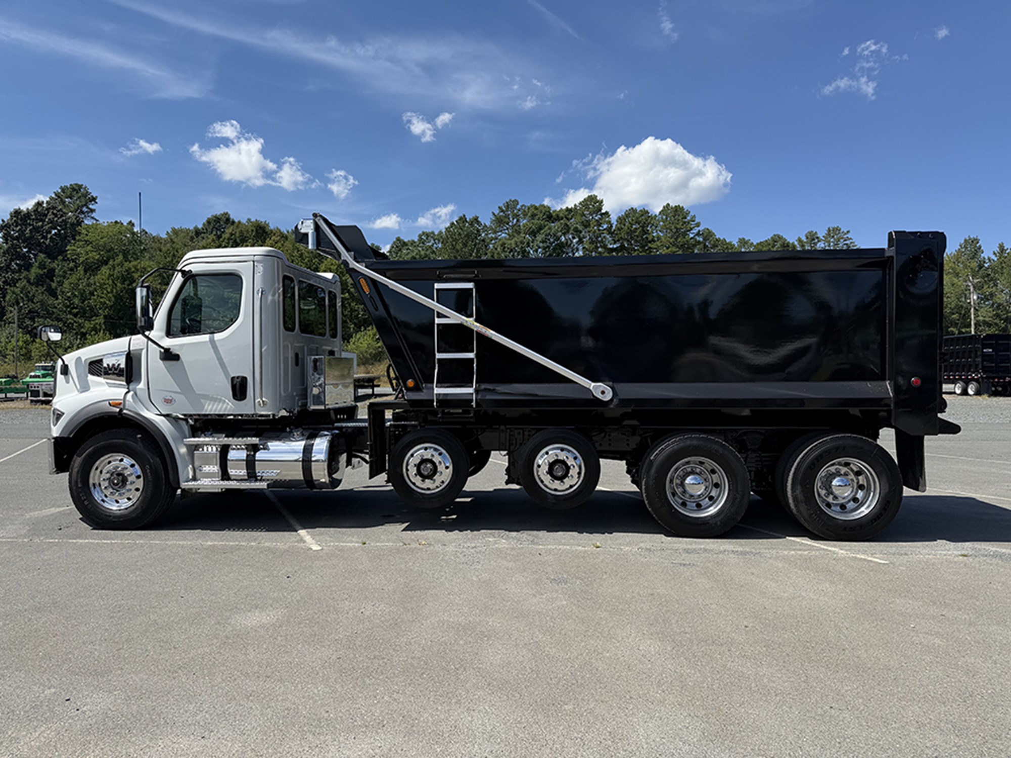 2025 Western Star 47X 1789062012916 2025 Western Star 47X 1789062012916