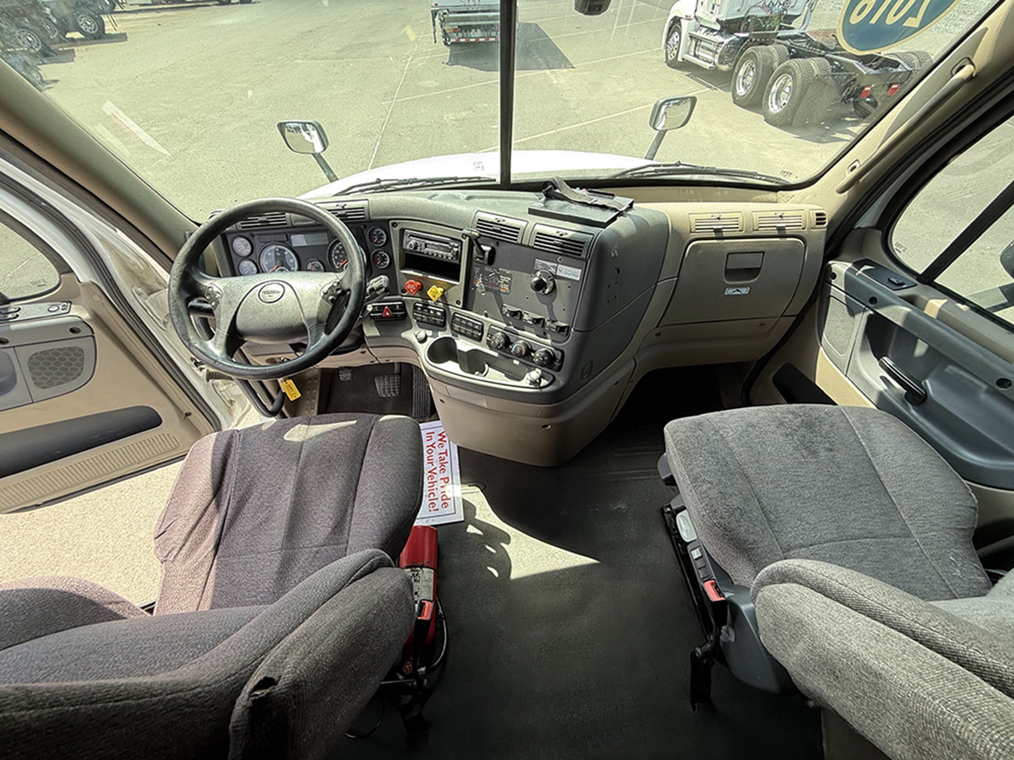 2016 Freightliner Cascadia 125 1789495434037 2016 Freightliner Cascadia 125 1789495434037