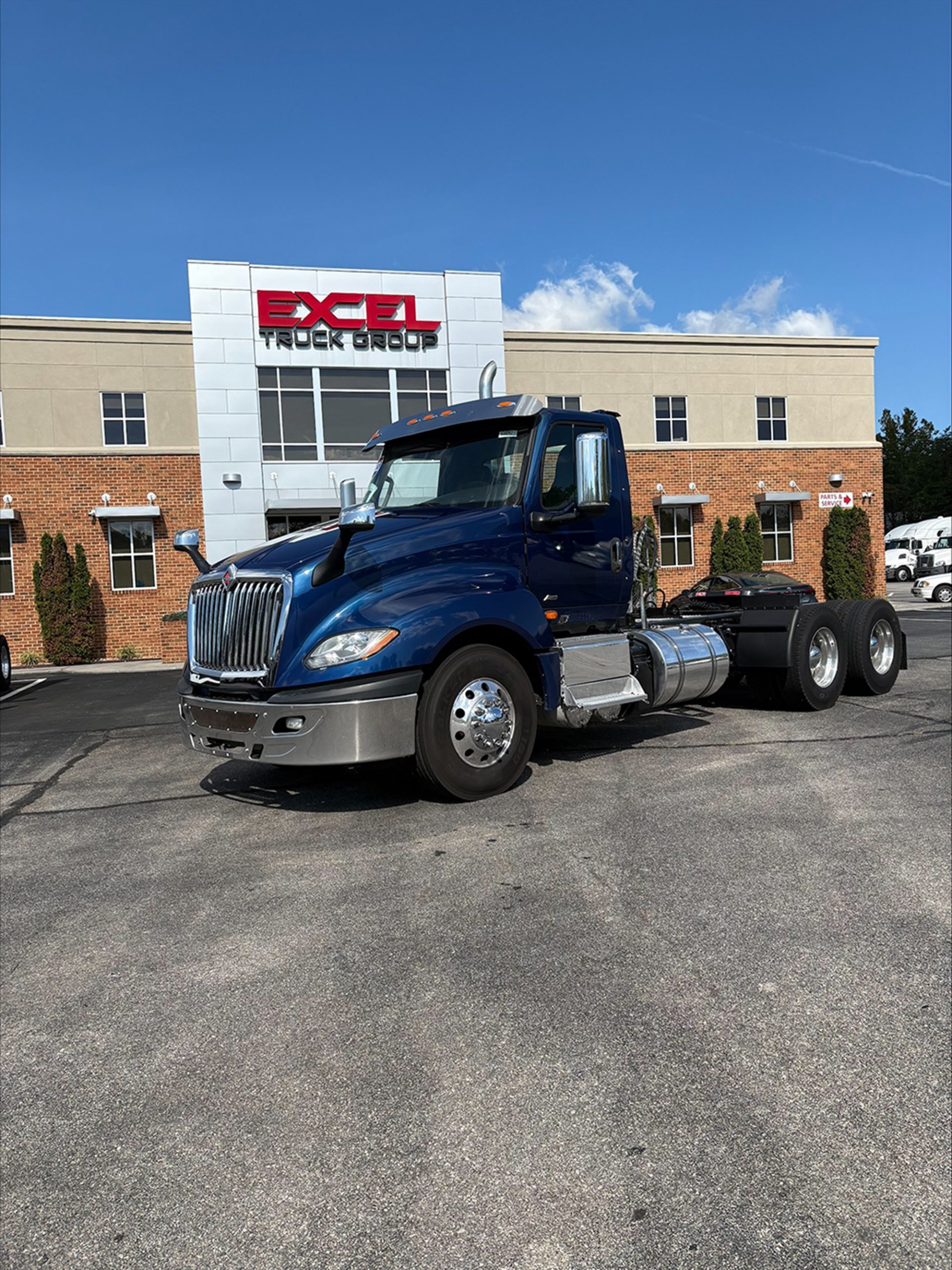 2023 International LT62F 2023 International LT62F - image 1 of 6