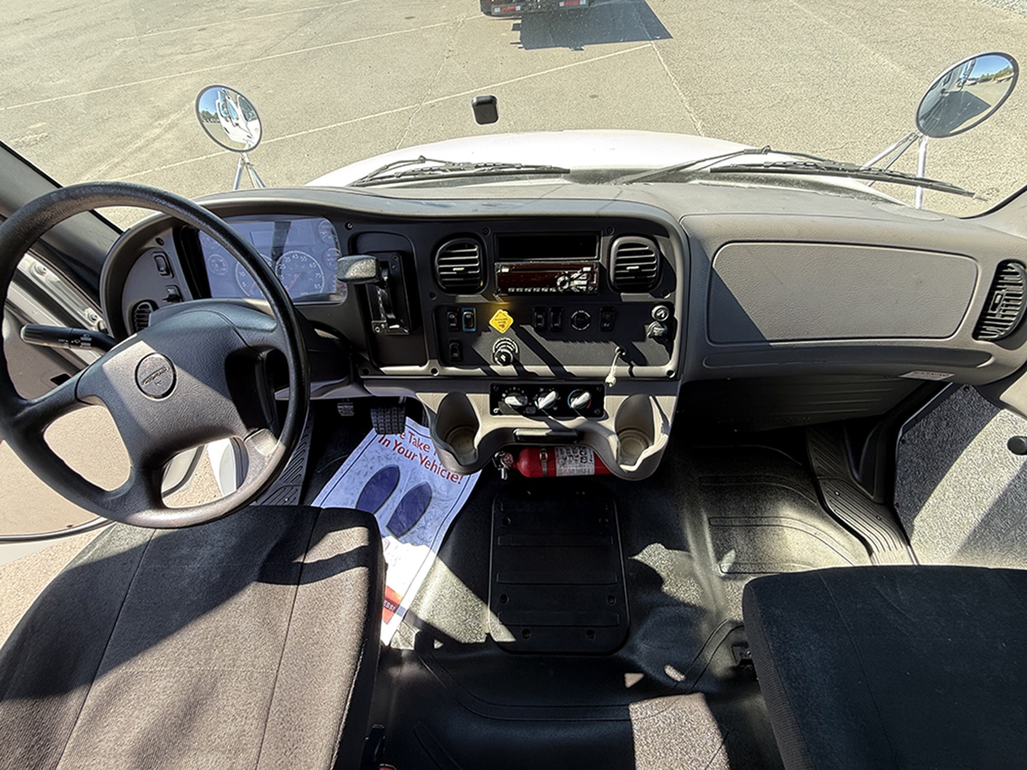 2018 Freightliner M2 1789659382668 2018 Freightliner M2 1789659382668