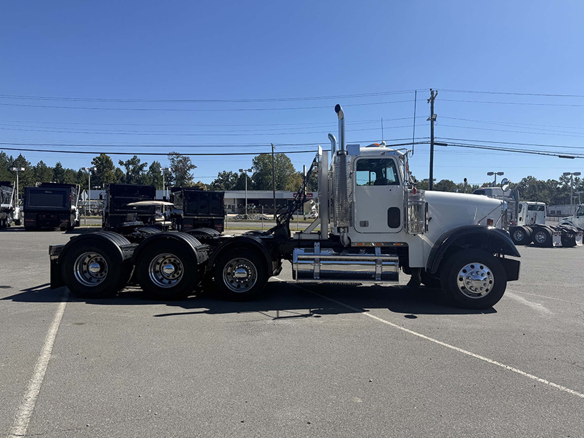 2007 Freightliner FLD120 1791395343628 2007 Freightliner FLD120 1791395343628