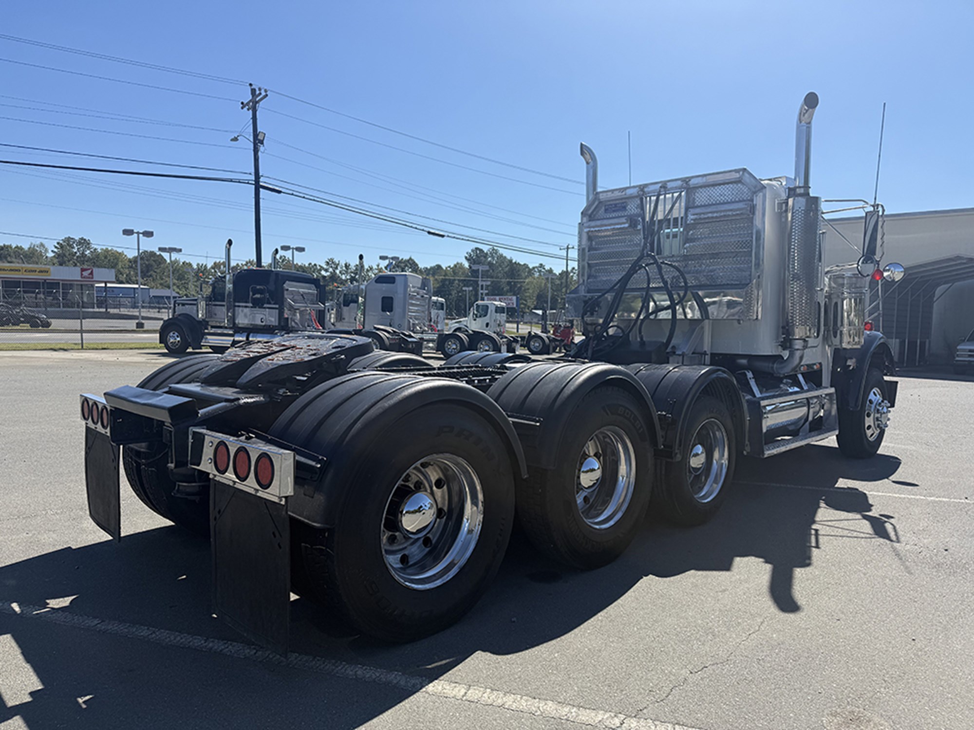 2007 Freightliner FLD120 1791395343824 2007 Freightliner FLD120 1791395343824