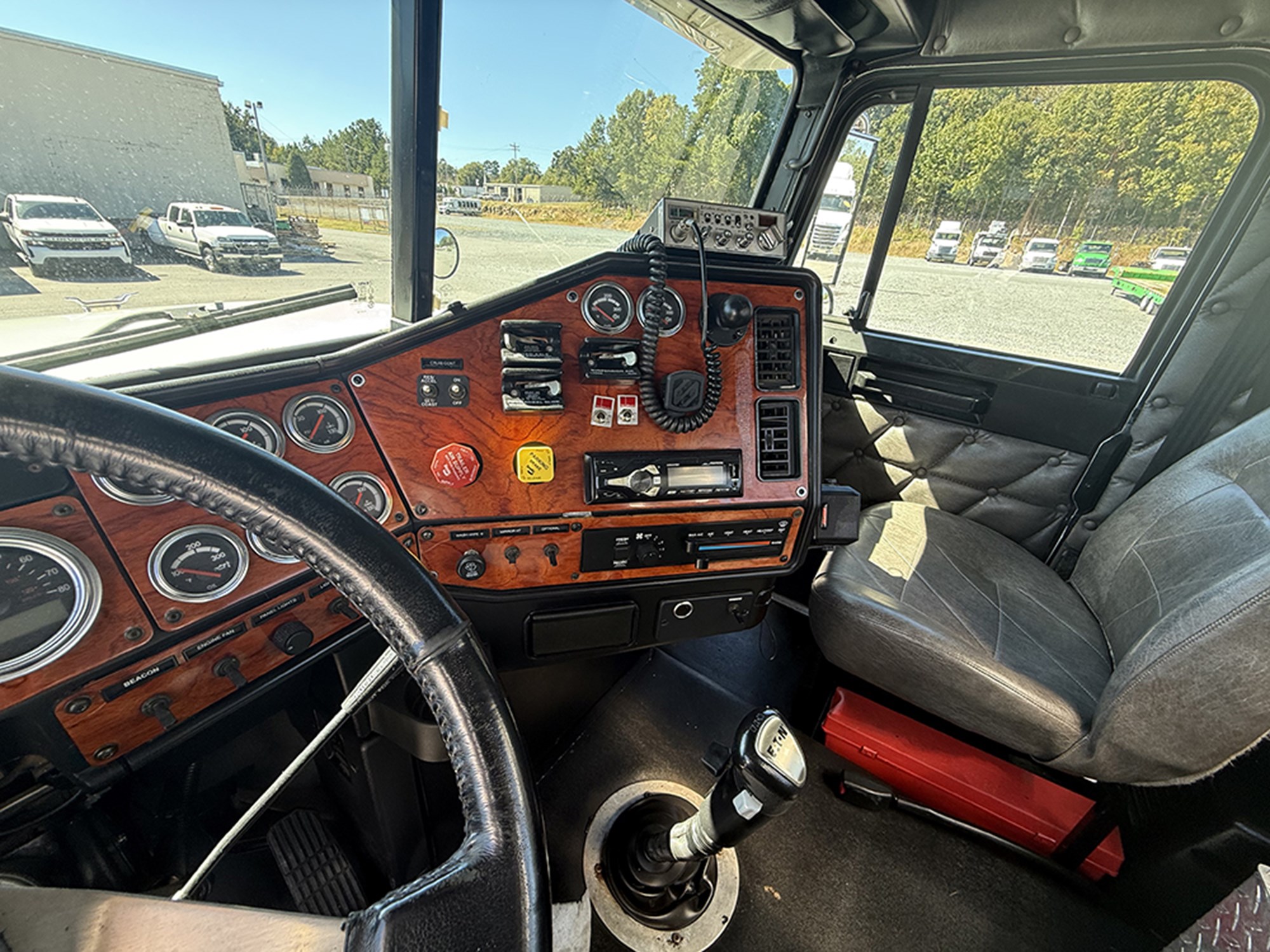 2007 Freightliner FLD120 1791395344824 2007 Freightliner FLD120 1791395344824