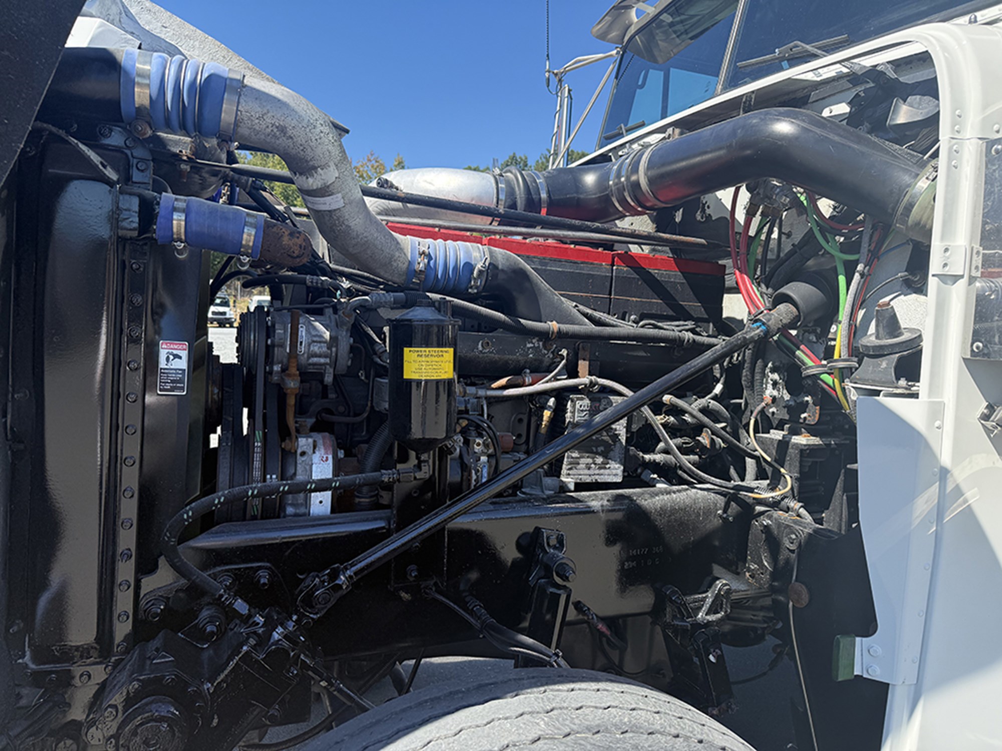 2007 Freightliner FLD120 1791395345230 2007 Freightliner FLD120 1791395345230