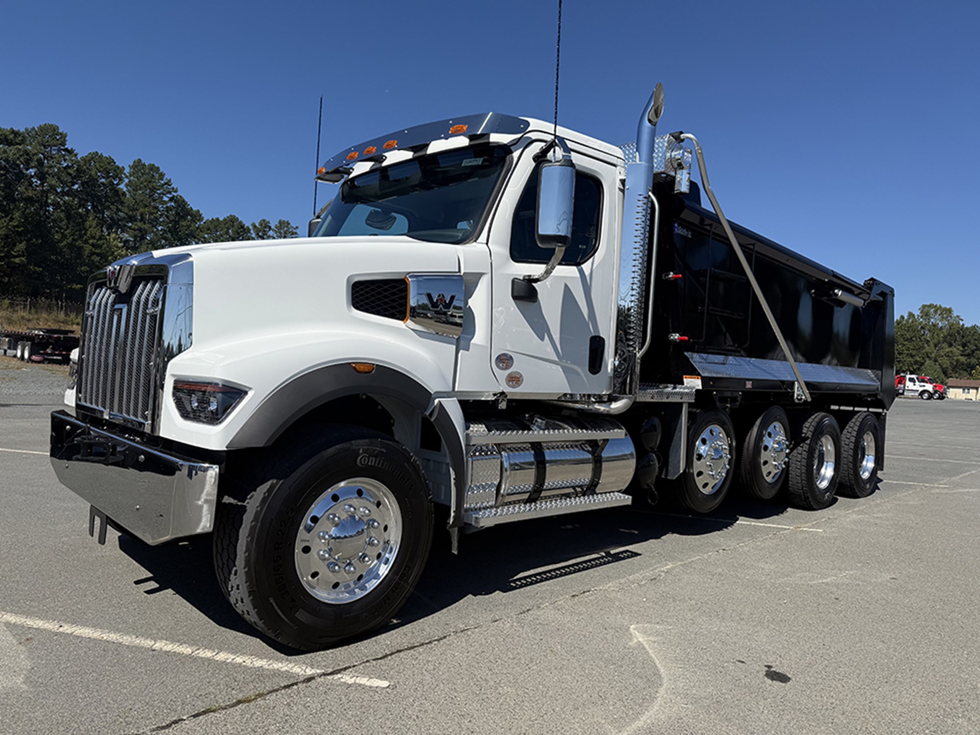 2027 Western Star 49X 2027 Western Star 49X - image 1 of 6