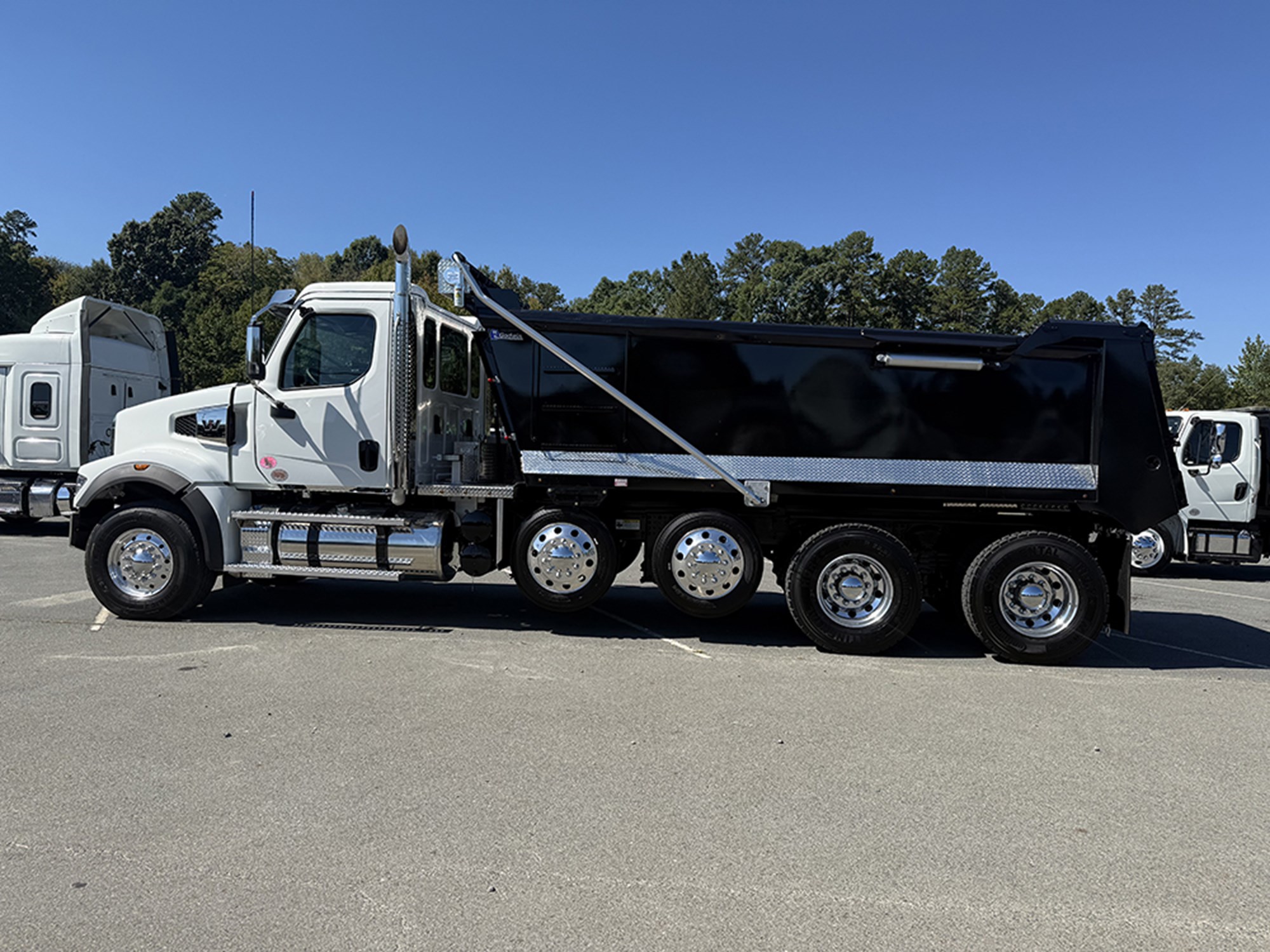 2027 Western Star 49X 1791395709002 2027 Western Star 49X 1791395709002