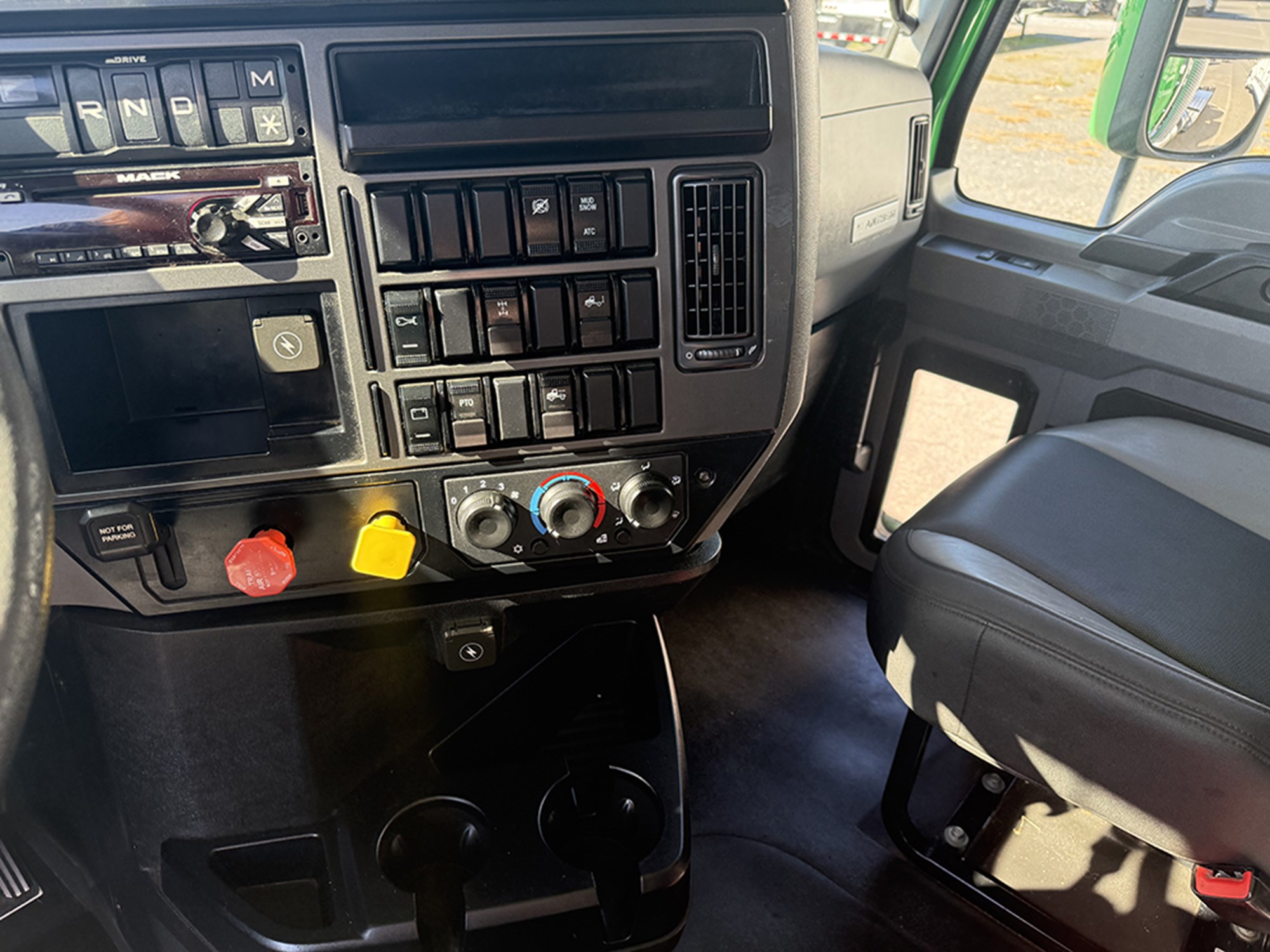 2020 Mack Anthem 1791904783334 2020 Mack Anthem 1791904783334