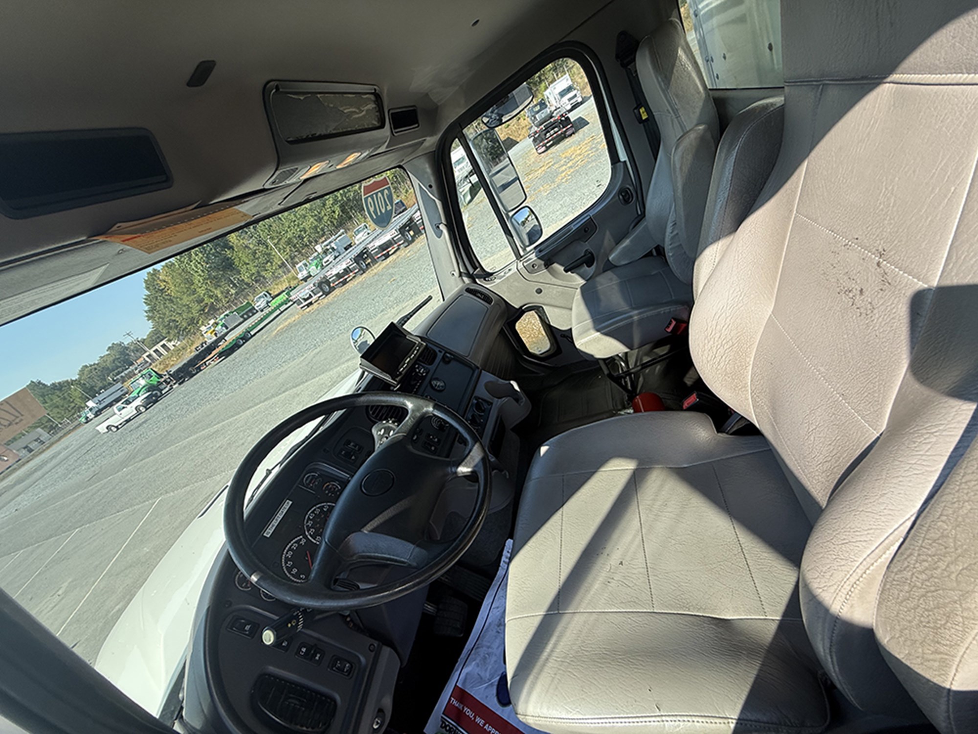 2019 Freightliner M2 1792165421082 2019 Freightliner M2 1792165421082