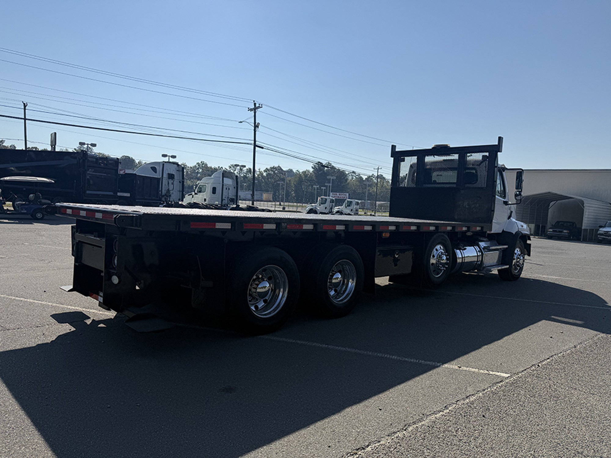 2018 Freightliner 114SD — photo 4
