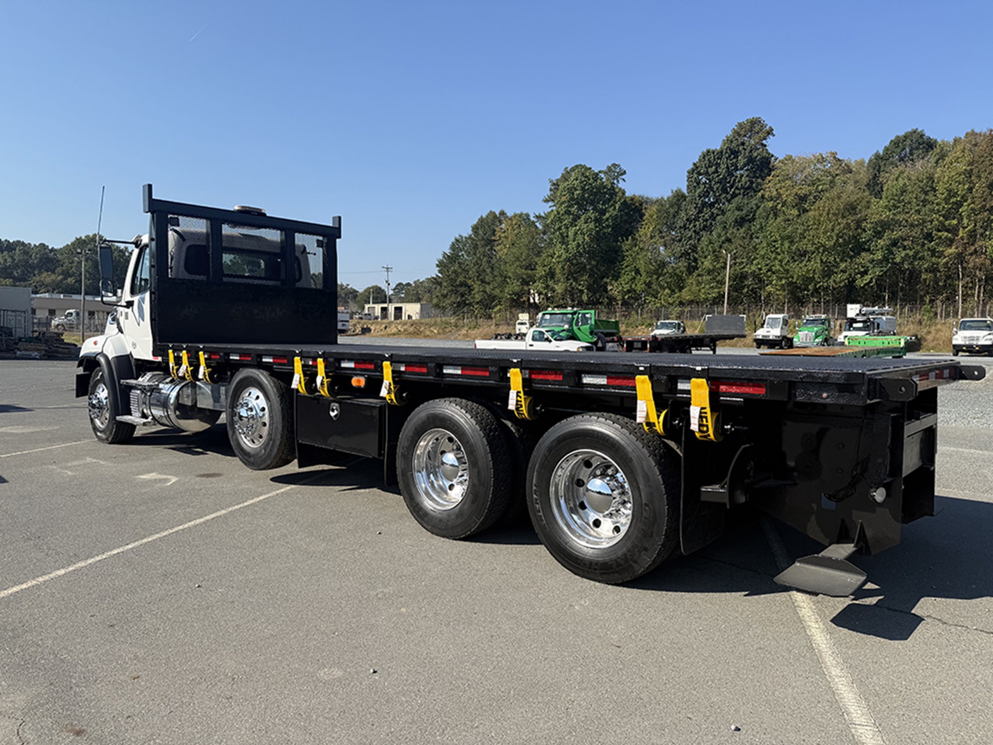 2018 Freightliner 114SD — photo 6